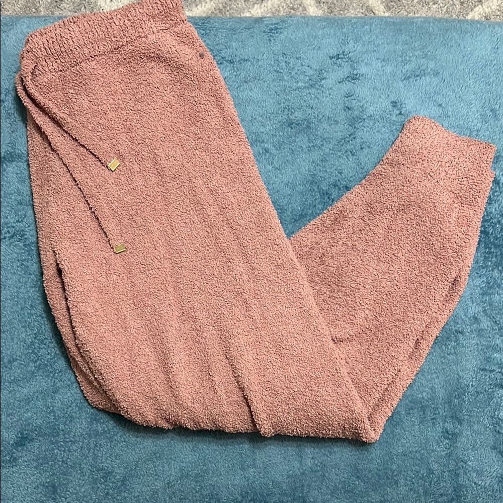 Cupcakes and cashmere joggers